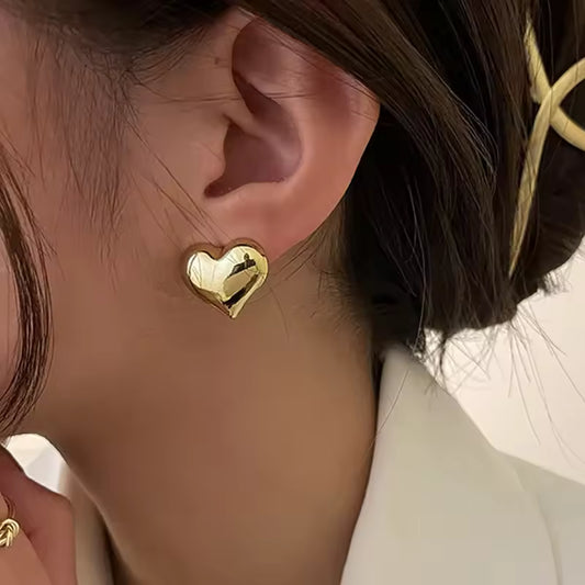 Aretes Corazón emchapado en oro 18K
